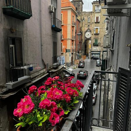 Appartamento Victoryhouse Napoli Esterno foto