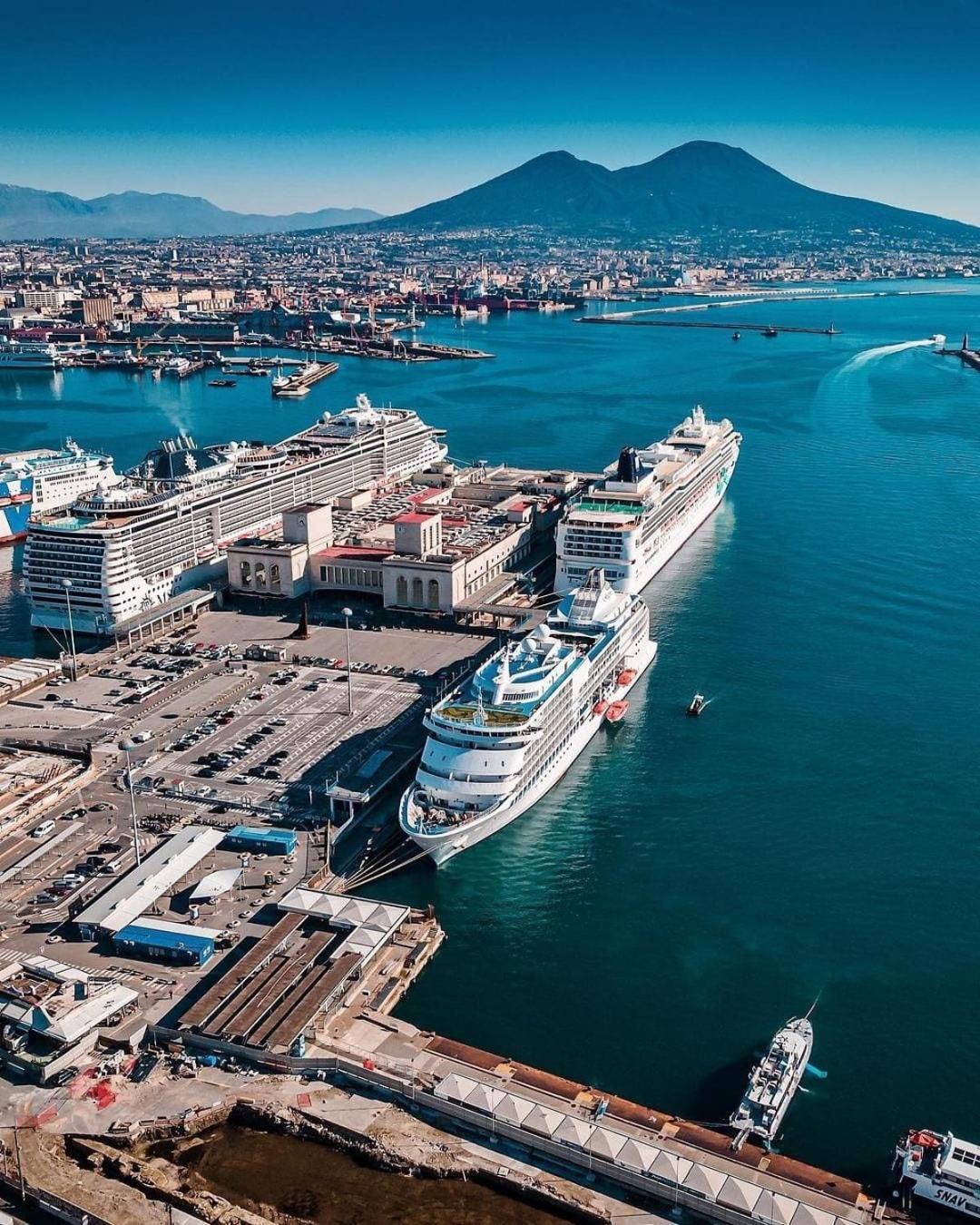 Appartamento Victoryhouse Napoli Esterno foto
